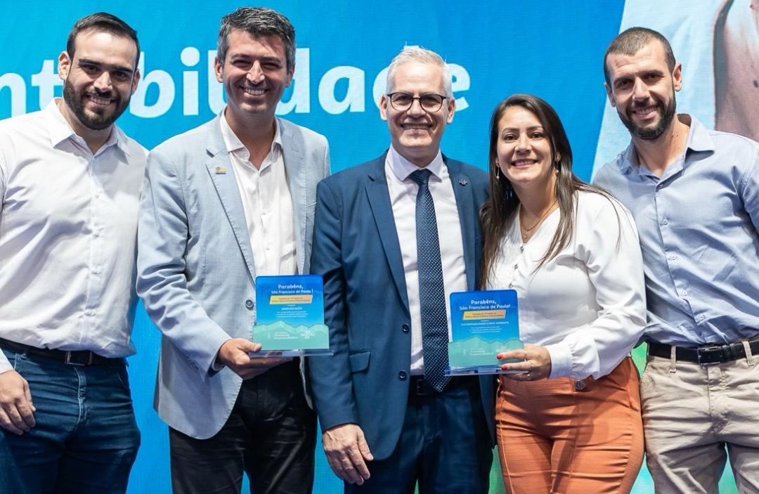 são chico conquista troféu de finalista em duas categorias do prÊmio sebrae prefeitura empreendedora