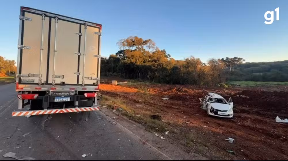  Motorista de 50 anos morre após carro bater de frente com …